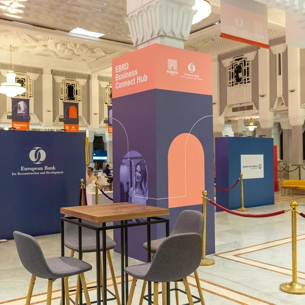 installation et pose divers supports signalétique palais des congrès marrakech